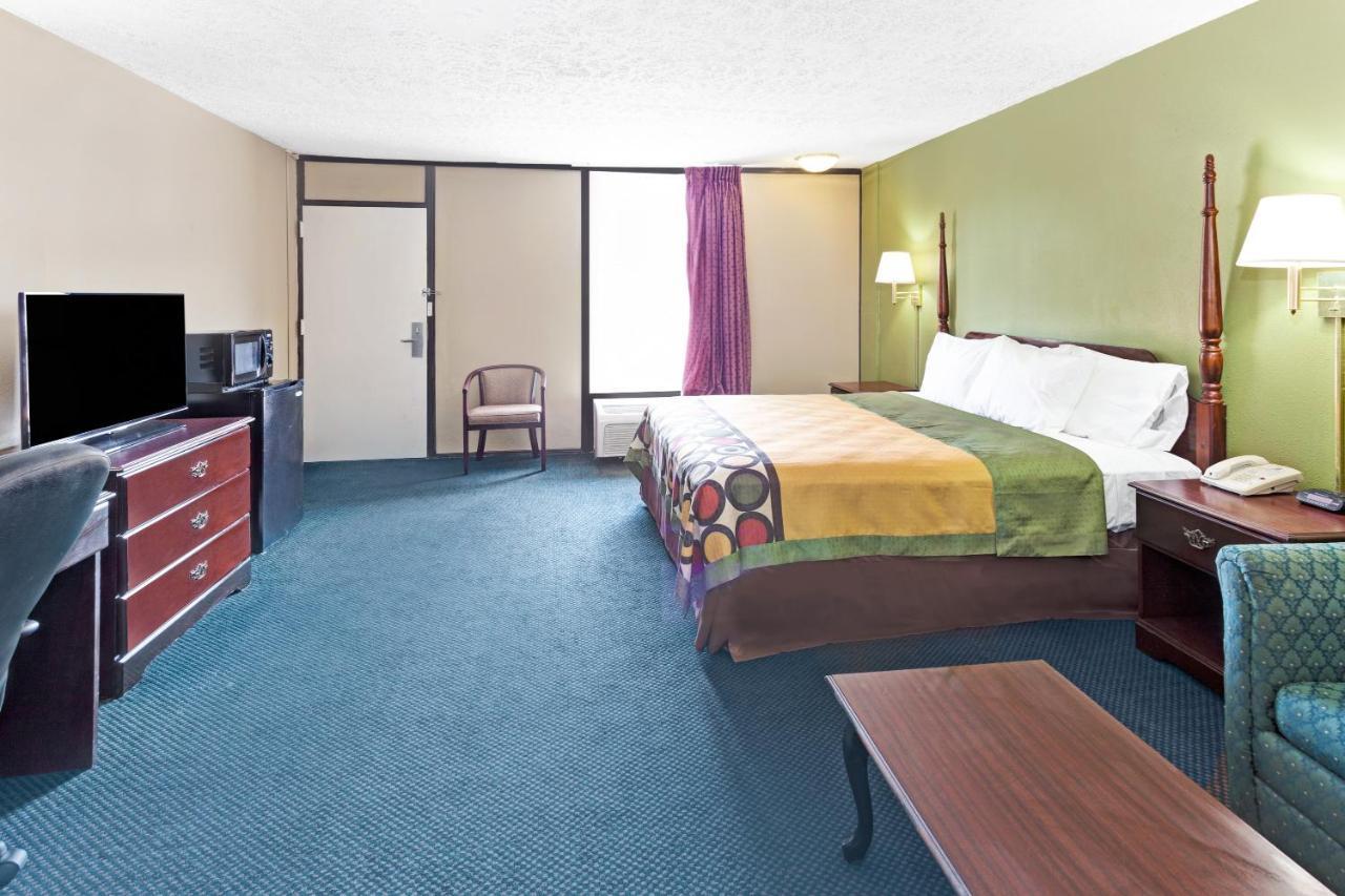 Super Inn & Suites แคร์รอลตัน ภายนอก รูปภาพ